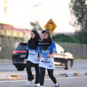 Runner Photo 3499716