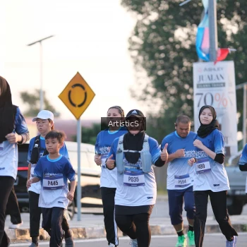 Runner Photo 3499719