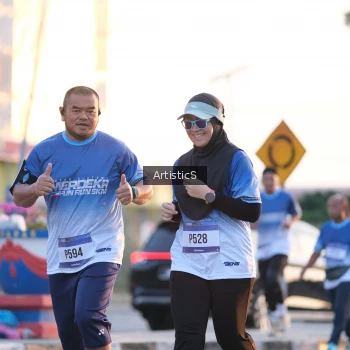 Runner Photo 3499739