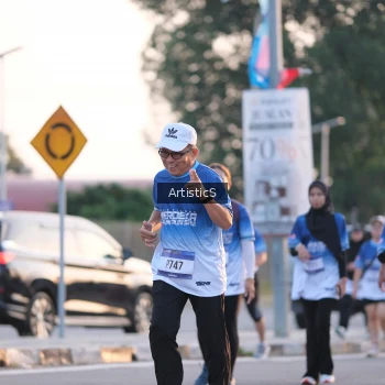 Runner Photo 3499754