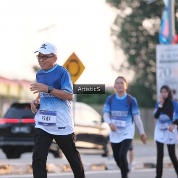 Runner Photo 3499759