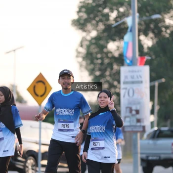 Runner Photo 3499773