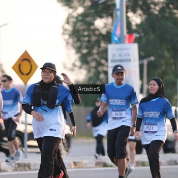 Runner Photo 3499774