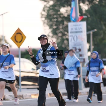 Runner Photo 3499796