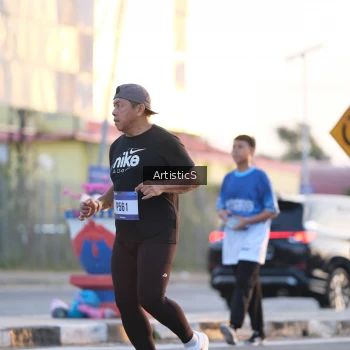 Runner Photo 3499826