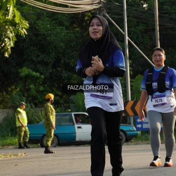 Runner Photo 3500002