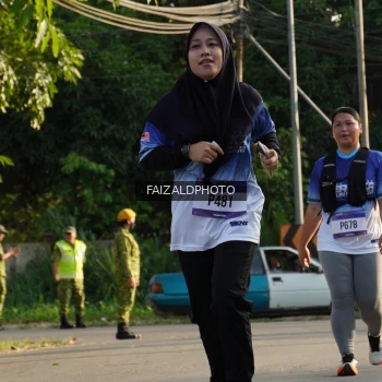 Runner Photo 3500005