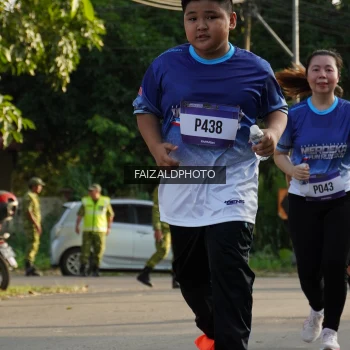 Runner Photo 3500036