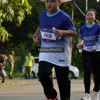 Runner Photo 3500038