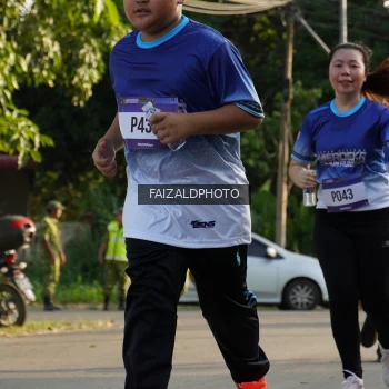 Runner Photo 3500041