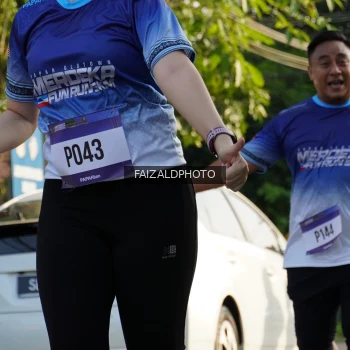 Runner Photo 3500056