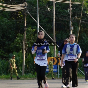 Runner Photo 3500103
