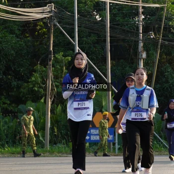 Runner Photo 3500104