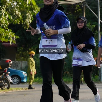 Runner Photo 3500125