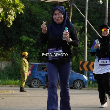 Runner Photo 3500157