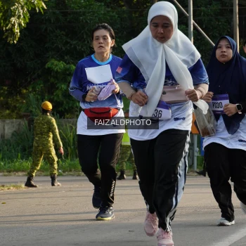 Runner Photo 3500210
