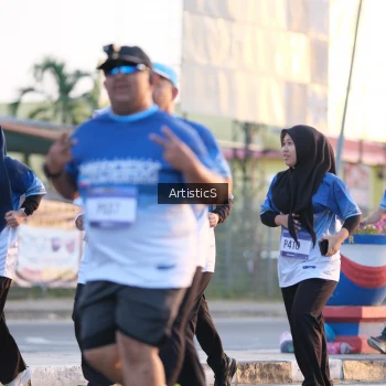 Runner Photo 3500245
