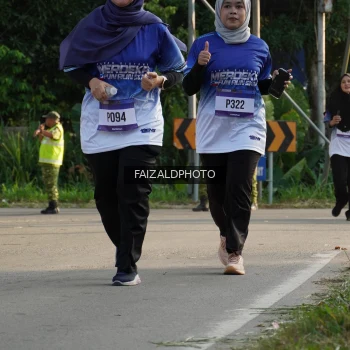 Runner Photo 3500251