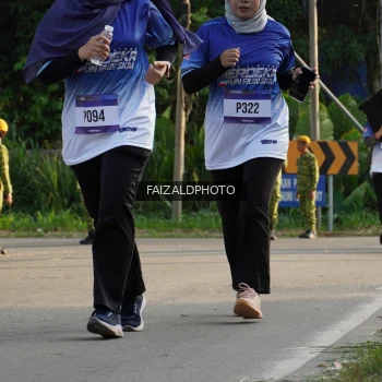 Runner Photo 3500253
