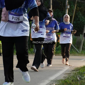 Runner Photo 3500254