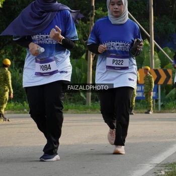 Runner Photo 3500256