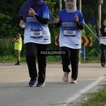 Runner Photo 3500257