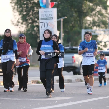 Runner Photo 3500343