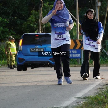 Runner Photo 3500347