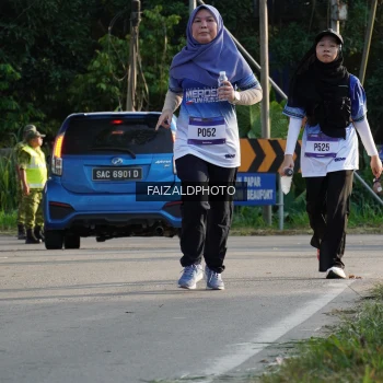 Runner Photo 3500355
