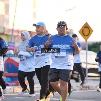 Runner Photo 3500356