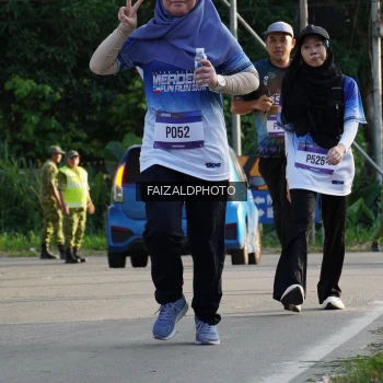 Runner Photo 3500359