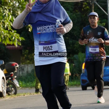 Runner Photo 3500369