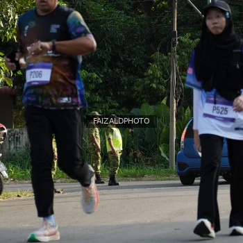 Runner Photo 3500371