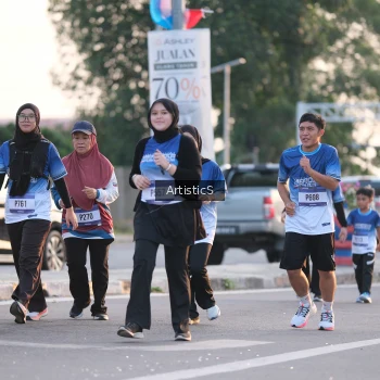 Runner Photo 3500395