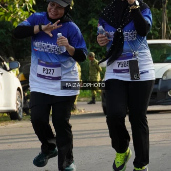 Runner Photo 3500479