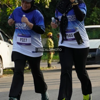 Runner Photo 3500480