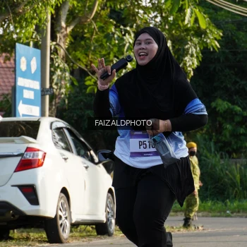 Runner Photo 3500533