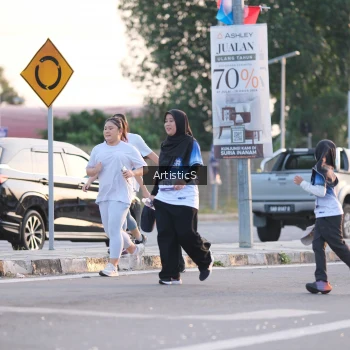 Runner Photo 3500653