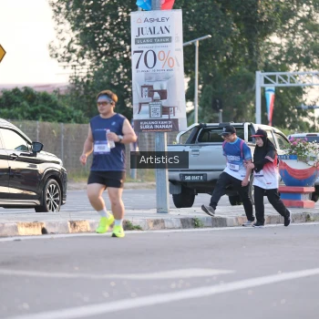 Runner Photo 3500713