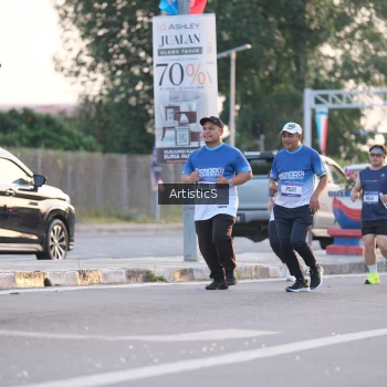 Runner Photo 3500737