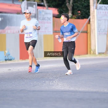 Runner Photo 3500799