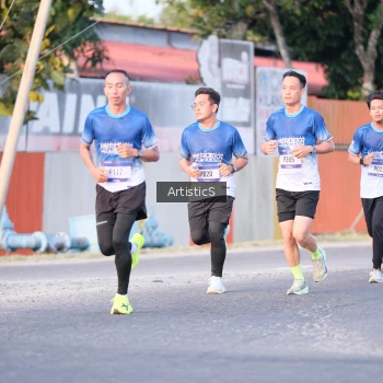 Runner Photo 3500824