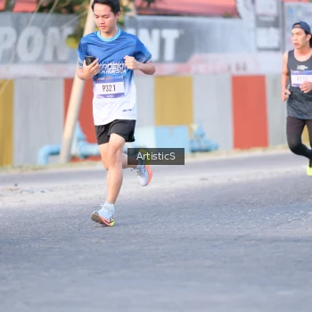 Runner Photo 3500828