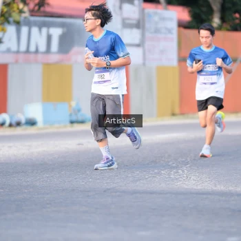 Runner Photo 3500831
