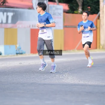 Runner Photo 3500865