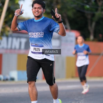 Runner Photo 3500866