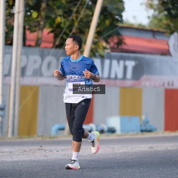 Runner Photo 3500869