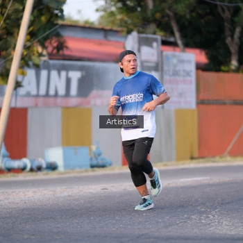 Runner Photo 3500910