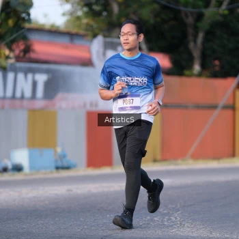 Runner Photo 3500925
