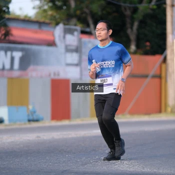 Runner Photo 3500933